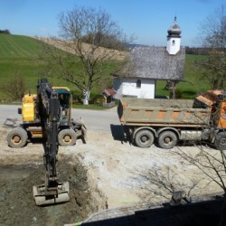 Erdarbeiten für das Fundament 