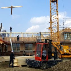 Köhldorfner Muster-Holzhaus Montage Dachstuhl Südseite