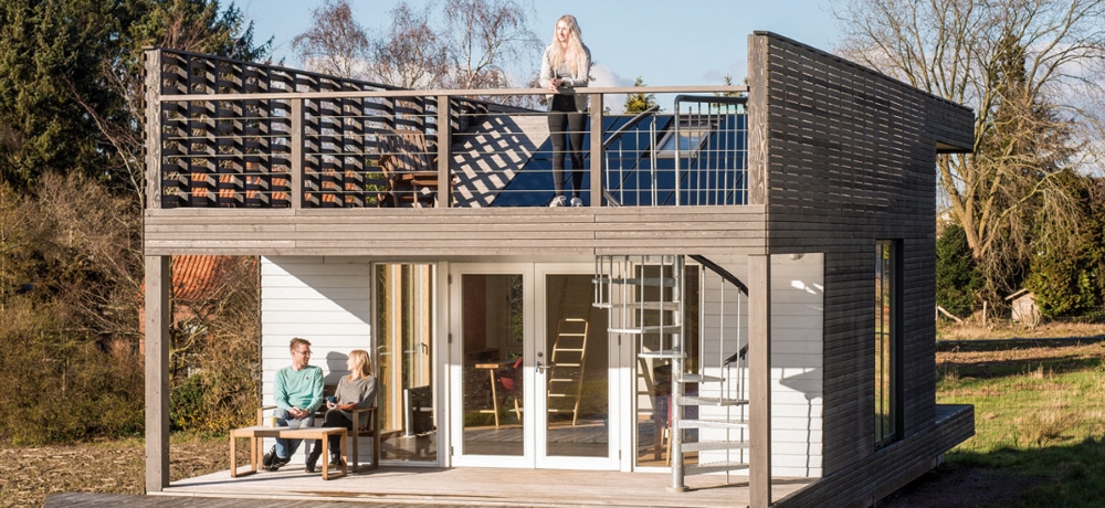 https://www.koehldorfner.de/wp-content/uploads/2019/06/81fünf_naturbau_meldorf_tiny-house-1000x460.jpg